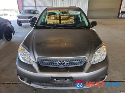 Piąte zdjęcie samochodu w środku: 2008 TOYOTA COROLLA MATRIX XR VIN:2T1KR32E18C714925 - miniatura
