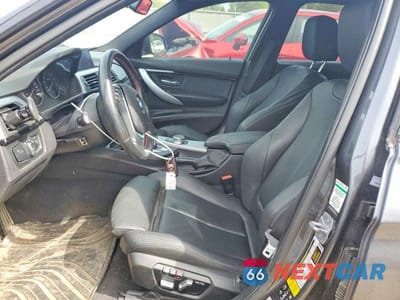 Zdjęcie 7 z 12 samochodu: 2018 BMW 330 XI VIN:WBA8D9C58JEM31819 - miniatura