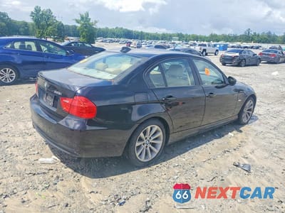 Trzecie zdjęcie samochodu z tyłu: 2011 BMW 328 I VIN:WBAPH7C50BE677060 - miniatura