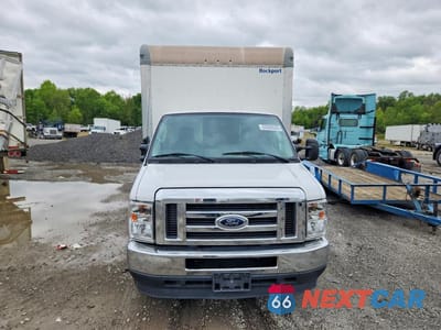 Piąte zdjęcie samochodu w środku: 2021 FORD E450 BOX TRUCK VIN:1FDXE4FN8MDC28901 - miniatura