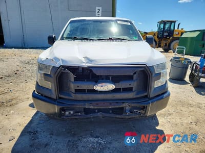 Piąte zdjęcie samochodu w środku: 2015 FORD F150 VIN:1FTMF1C88FKD31753 - miniatura