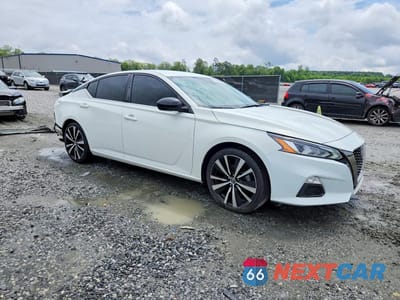 Czwarte zdjęcie samochodu z boku: 2022 NISSAN ALTIMA SR VIN:1N4BL4CV9NN345915 - miniatura