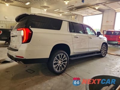 Trzecie zdjęcie samochodu z tyłu: 2025 GMC YUKON XL DENALI VIN:1GKS2JRL1SR285445 - miniatura