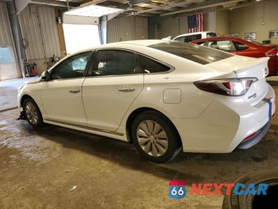 Drugie zdjęcie samochodu z przodu: 2016 HYUNDAI SONATA HYBRID SE VIN:KMHE24L11GA025226 - miniatura