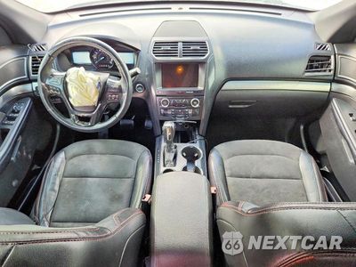 Zdjęcie 8 z 13 samochodu: 2018 FORD EXPLORER XLT VIN:1FM5K7D87JGA02471 - miniatura
