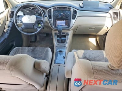 Zdjęcie 8 z 13 samochodu: 2003 TOYOTA HIGHLANDER LIMITED VIN:JTEGF21A630083479 - miniatura