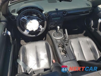 Zdjęcie 8 z 13 samochodu: 2007 MAZDA MX-5 MIATA VIN:JM1NC26F870132745 - miniatura