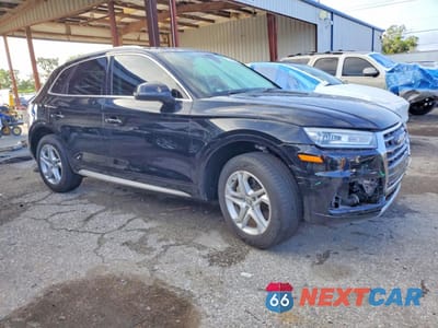 Czwarte zdjęcie samochodu z boku: 2019 AUDI Q5 PREMIUM VIN:WA1ANAFY8K2106934 - miniatura