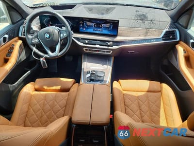 Zdjęcie 8 z 13 samochodu: 2025 BMW X5 XDRIVE40I VIN:5UX23EU07S9Z69962 - miniatura