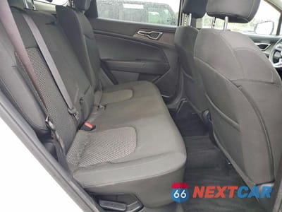 Zdjęcie 11 z 13 samochodu: 2023 KIA SPORTAGE LX VIN:KNDPUCAG8P7039906 - miniatura
