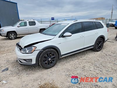 2017 VOLKSWAGEN GOLF ALLTRACK S 3VWH17AU3HM526140 - główne zdjęcie licytacji z USA - miniatura
