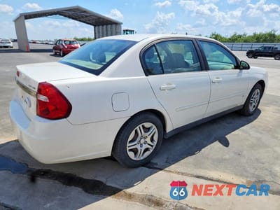 Trzecie zdjęcie samochodu z tyłu: 2008 CHEVROLET MALIBU LS VIN:1G1ZS58N68F127058 - miniatura
