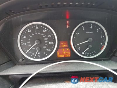 Zdjęcie 9 z 12 samochodu: 2006 BMW 530 VIN:WBANN73556CN00604 - miniatura