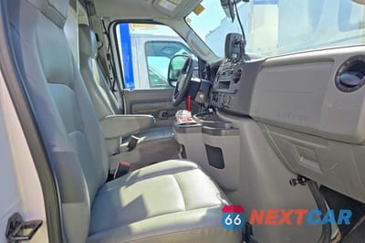 Piąte zdjęcie samochodu w środku: 2023 FORD ECONOLINE E350 SUPER DUTY CUTAWAY VAN VIN:1FDWE3FK3PDD14780 - miniatura