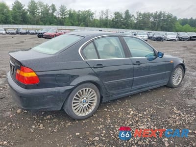 Trzecie zdjęcie samochodu z tyłu: 2003 BMW 330 XI VIN:WBAEW53473PG23224 - miniatura