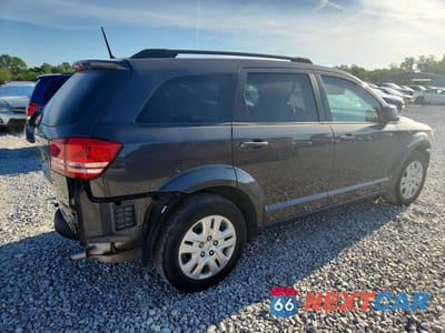Trzecie zdjęcie samochodu z tyłu: 2020 DODGE JOURNEY SE VIN:3C4PDCABXLT232228 - miniatura