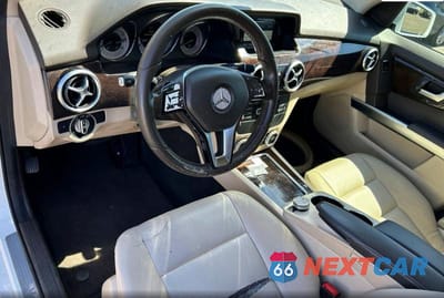 Zdjęcie 9 z 13 samochodu: 2015 MERCEDES-BENZ GLK 350 VIN:WDCGG5HB7FG427943 - miniatura