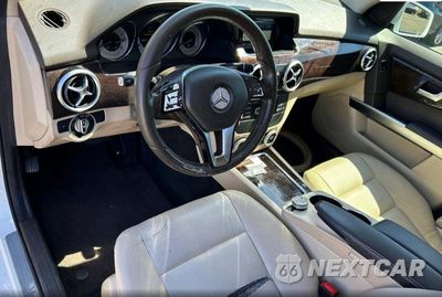 Zdjęcie 9 z 13 samochodu: 2015 MERCEDES-BENZ GLK 350 VIN:WDCGG5HB7FG427943 - miniatura