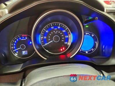 Zdjęcie 9 z 12 samochodu: 2016 HONDA FIT EX VIN:JHMGK5H71GX046010 - miniatura