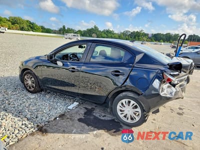 Drugie zdjęcie samochodu z przodu: 2019 TOYOTA YARIS L VIN:3MYDLBYV6KY503028 - miniatura