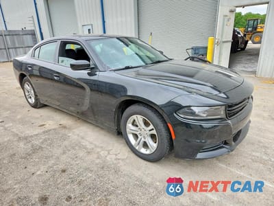 Czwarte zdjęcie samochodu z boku: 2023 DODGE CHARGER SXT *** PRIOR FLEET *** VIN:2C3CDXBG8PH572030 - miniatura