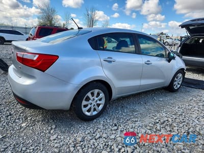 Trzecie zdjęcie samochodu z tyłu: 2014 KIA RIO LX VIN:KNADM4A3XE6385431 - miniatura