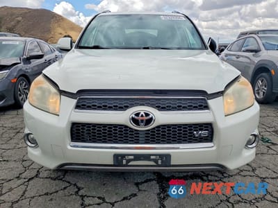 Piąte zdjęcie samochodu w środku: 2010 TOYOTA RAV4 LIMITED VIN:JTMDK4DV5A5091733 - miniatura
