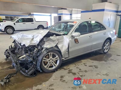 2004 MERCEDES-BENZ E 500 4MATIC WDBUF83JX4X145450 - główne zdjęcie licytacji z USA - miniatura