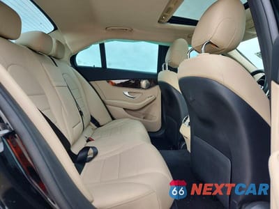 Zdjęcie 10 z 12 samochodu: 2019 MERCEDES-BENZ C 300 VIN:55SWF8DB2KU287671 - miniatura