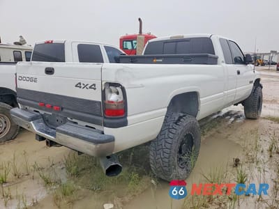 Trzecie zdjęcie samochodu z tyłu: 1997 DODGE RAM 3500 VIN:3B7MC33D8VM595175 - miniatura