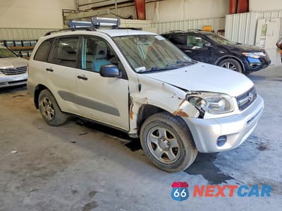 Czwarte zdjęcie samochodu z boku: 2005 TOYOTA RAV4 BASE VIN:JTEHD20V556035213 - miniatura