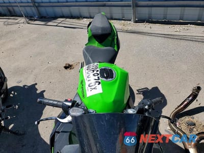 Piąte zdjęcie samochodu w środku: 2023 KAWASAKI EX400 VIN:JKAEXKH19PDAN8716 - miniatura
