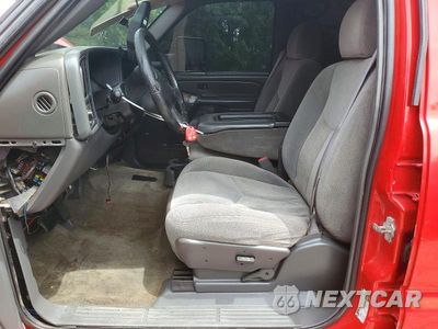 Zdjęcie 7 z 12 samochodu: 2005 CHEVROLET SILVERADO K2500 HEAVY DUTY VIN:1GCHK23205F859552 - miniatura