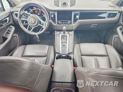 Zdjęcie 8 z 13 samochodu: 2018 PORSCHE MACAN VIN:WP1AA2A59JLB15153 - miniatura