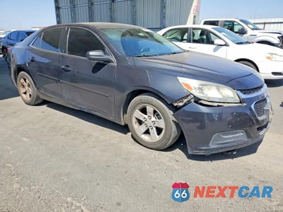 Czwarte zdjęcie samochodu z boku: 2015 CHEVROLET MALIBU LS VIN:1G11B5SL3FF220718 - miniatura