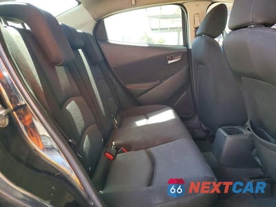 Zdjęcie 10 z 12 samochodu: 2016 SCION IA BASE VIN:3MYDLBZV2GY114022 - miniatura