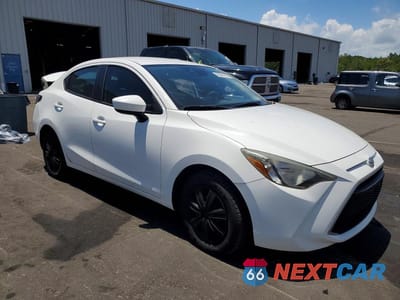 Czwarte zdjęcie samochodu z boku: 2019 TOYOTA YARIS L VIN:3MYDLBYV2KY505441 - miniatura