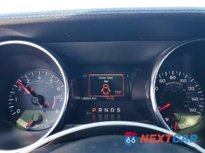 Zdjęcie 9 z 12 samochodu: 2015 FORD MUSTANG VIN:1FA6P8AM7F5388769 - miniatura
