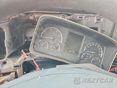 Zdjęcie 8 z 10 samochodu: 2019 FREIGHTLINER CASCADIA 1 VIN:3AKJHHDR0KSJX0944 - miniatura