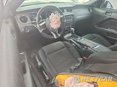 Zdjęcie 8 z 12 samochodu: 2013 FORD MUSTANG VIN:1ZVBP8AM8D5254856 - miniatura