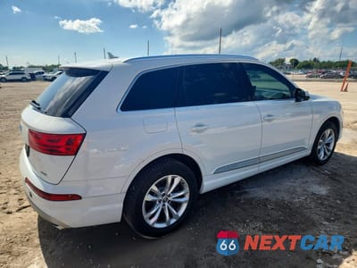 Trzecie zdjęcie samochodu z tyłu: 2017 AUDI Q7 PREMIUM VIN:WA1AHAF79HD042690 - miniatura