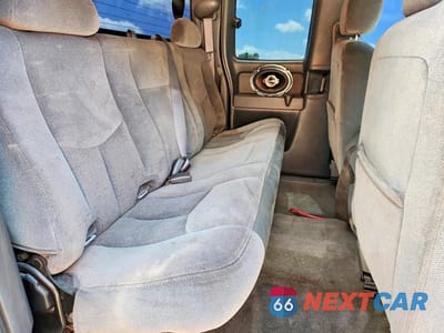 Zdjęcie 10 z 13 samochodu: 2006 GMC SIERRA K2500 HEAVY DUTY VIN:1GTHK29U76E165117 - miniatura