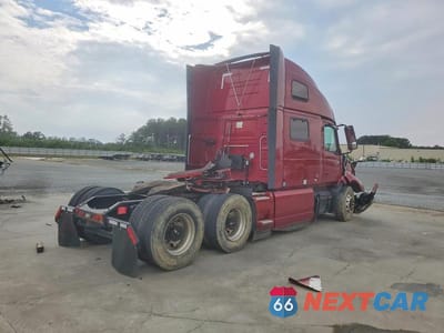 Czwarte zdjęcie samochodu z boku: 2023 VOLVO VNL SEMI TRUCK VIN:4V4NC9EHXPN608898 - miniatura