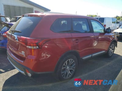 Trzecie zdjęcie samochodu z tyłu: 2018 MITSUBISHI OUTLANDER VIN:JA4AZ3A38JZ015731 - miniatura