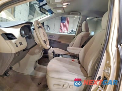 Zdjęcie 7 z 13 samochodu: 2012 TOYOTA SIENNA LE VIN:5TDKK3DC9CS191945 - miniatura