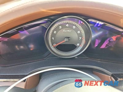 Zdjęcie 9 z 12 samochodu: 2019 PORSCHE CAYENNE TURBO VIN:WP1AF2AY8KDA80189 - miniatura