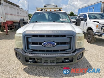 Piąte zdjęcie samochodu w środku: 2015 FORD F350 SUPER DUTY VIN:1FDRF3GT8FEA76774 - miniatura