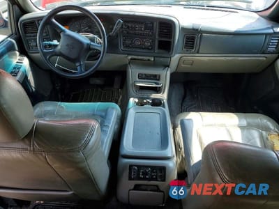 Zdjęcie 8 z 13 samochodu: 2002 CHEVROLET TAHOE K1500 VIN:1GNEK13Z62R134209 - miniatura