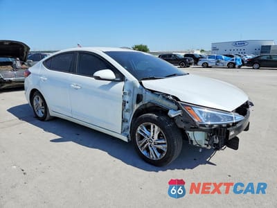 Czwarte zdjęcie samochodu z boku: 2020 HYUNDAI ELANTRA SEL VIN:5NPD84LF9LH579191 - miniatura