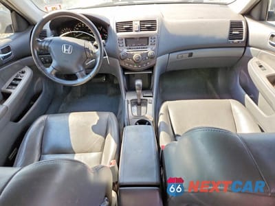 Zdjęcie 8 z 12 samochodu: 2007 HONDA ACCORD EX VIN:1HGCM66517A059474 - miniatura